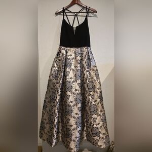 Morgan & Co. Beige Metallic Brocade Dress Sz 15 Juniors Strappy Back Style 12820